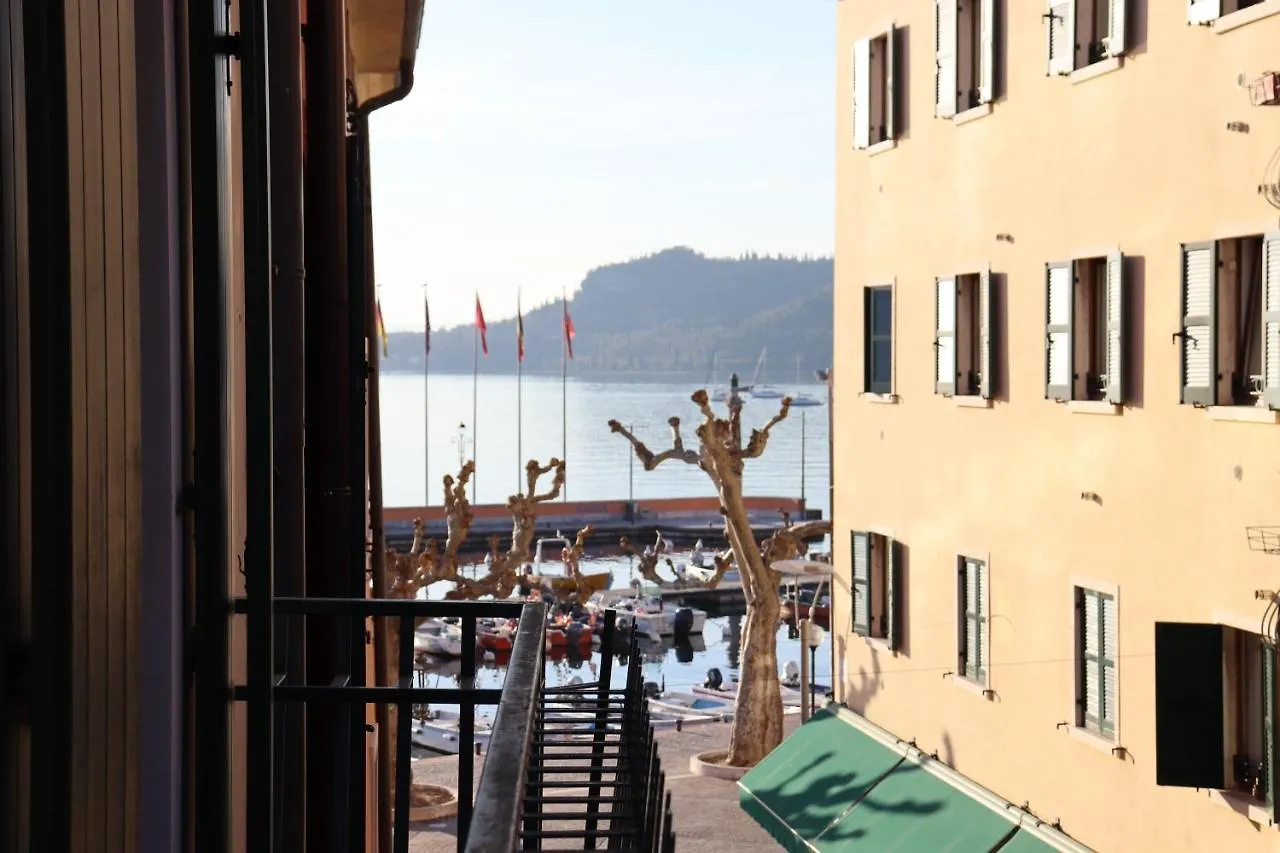 Monika Holiday12 La Fata Del Lago Garda  Apartment Garda (Verona)