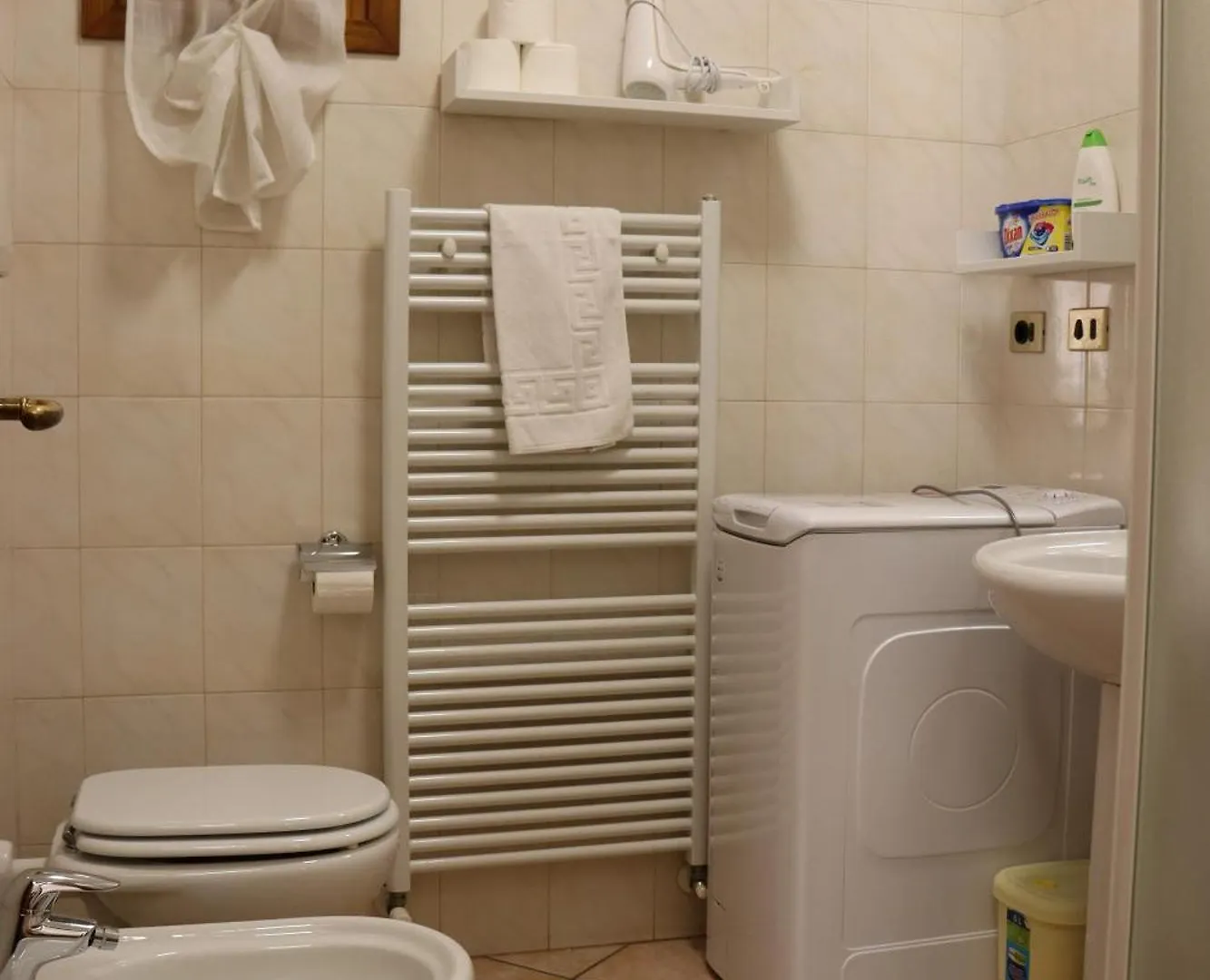 Apartment Monika Holiday12 La Fata Del Lago Garda  Italy